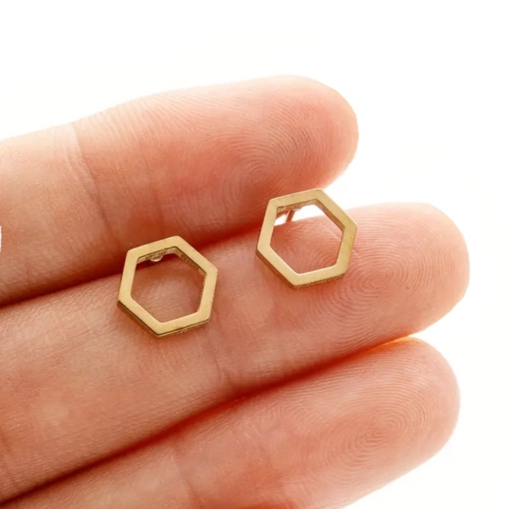 BOGO! Dainty open Hexagon stud
Earrings in Color Gold - NEW Boutique